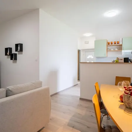 Apartman Mihovil Gospić Extérieur photo